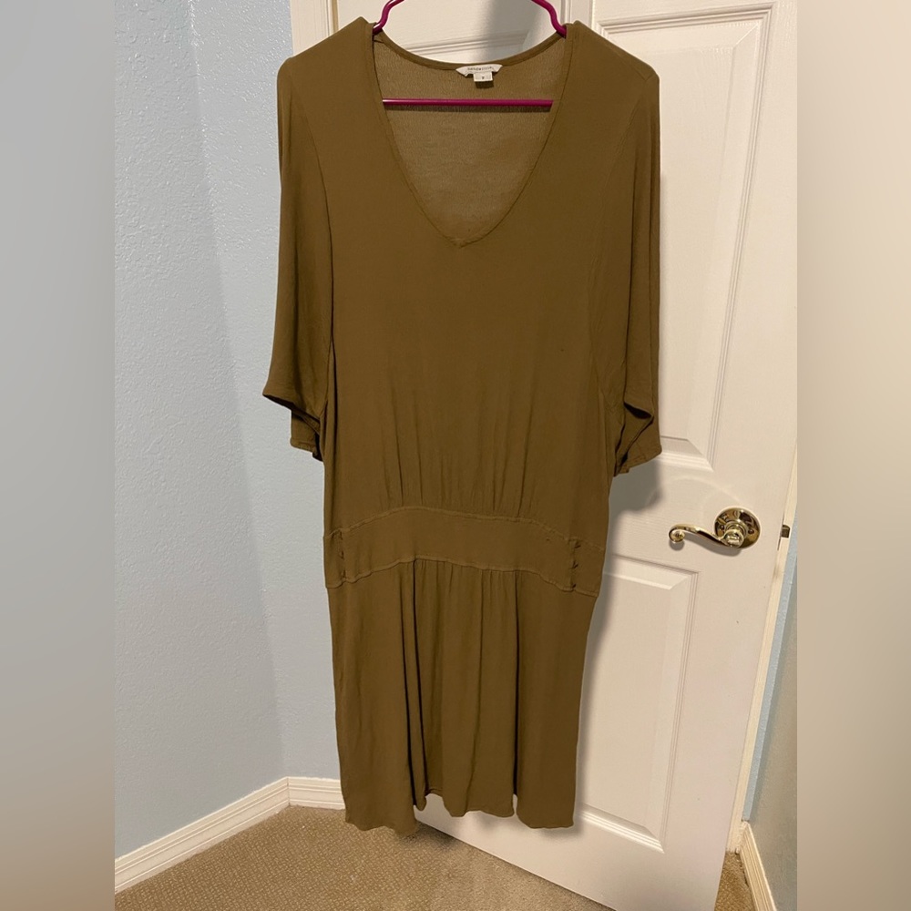 Handwritten size petite dress